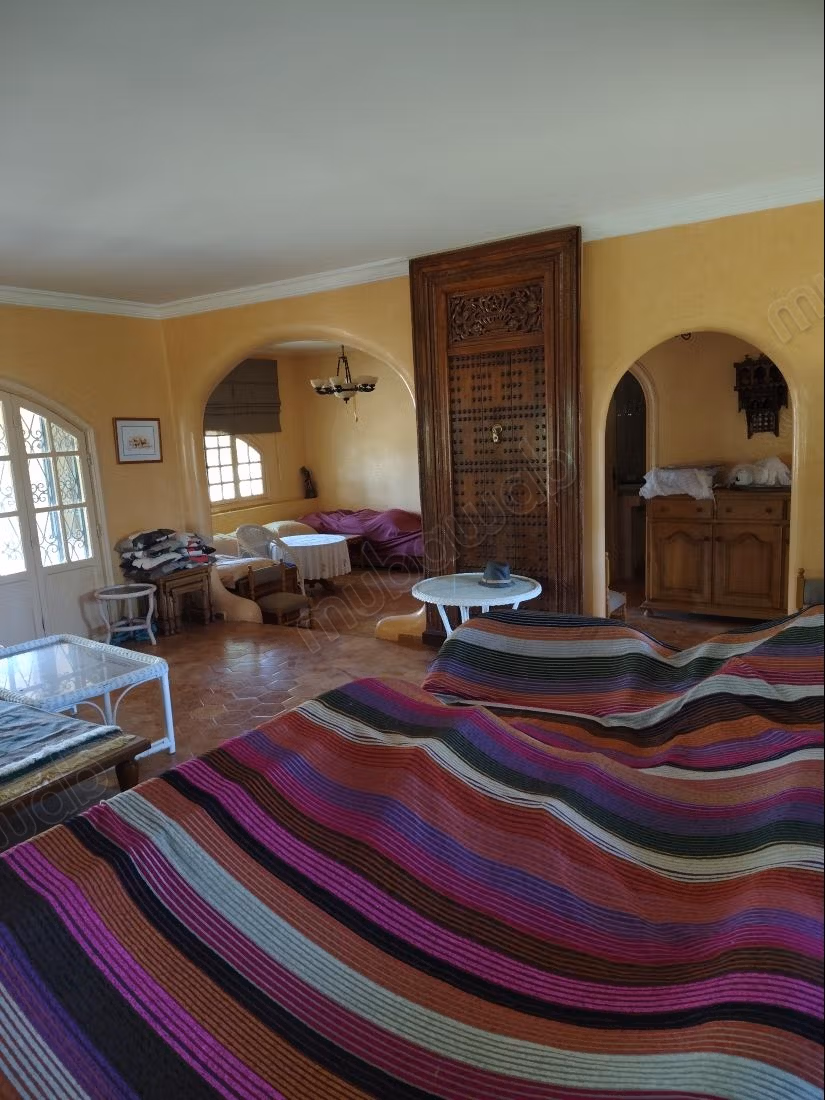 Venta de una casa excelente en Al-Falin. 10 habitaciones. Amueblado