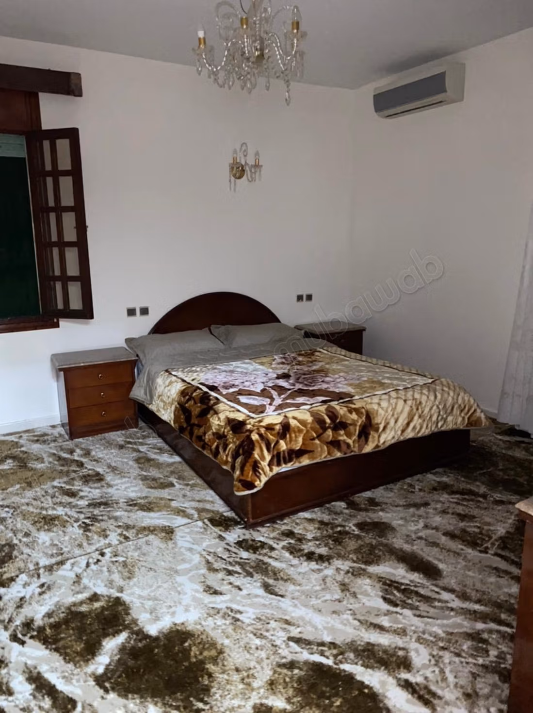 Sumptuous house for sale in Souissi. Total area 1820 m². Double glazing and central heating
