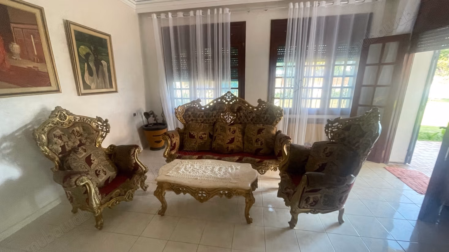Sumptuous house for sale in Souissi. Total area 1820 m². Double glazing and central heating