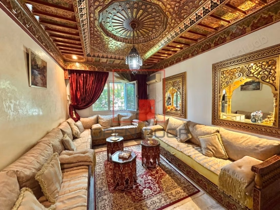 Villa richement meublée avec piscine à La Marsa Ci