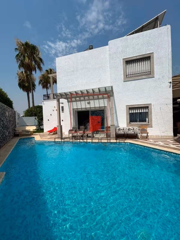 Villa richement meublée avec piscine à La Marsa Ci
