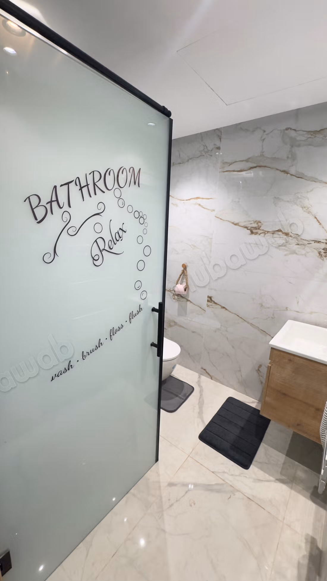 Appartamento arredato con 2 camere da letto nuovo in affitto a lungo termine nella residenza Hivernage con piscina