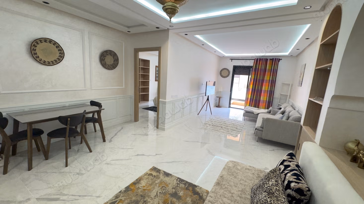 Appartamento arredato con 2 camere da letto nuovo in affitto a lungo termine nella residenza Hivernage con piscina