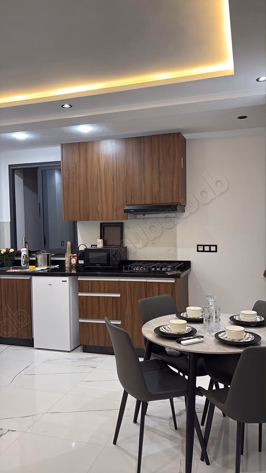 Apartamentos en alquiler en el centro de la ciudad de Tánger. 2 habitaciones agradables. Ventanas con doble acristalamiento y puerta blindada