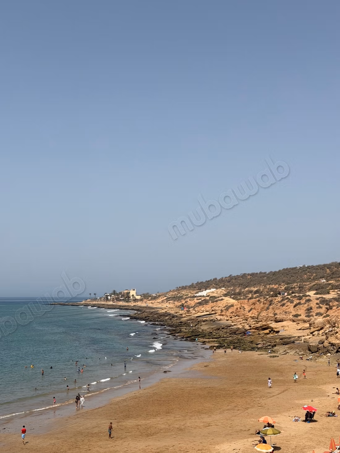 شقة جميلة للإيجار في تغازوت. غرفتان. مؤثثة بشكل جيد