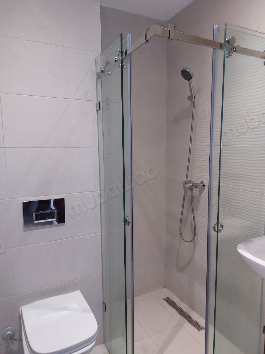 Appartamento per vacanze in affitto a Hay Mohammadi. 3 camere da letto gradevoli. Ascensore e terrazza