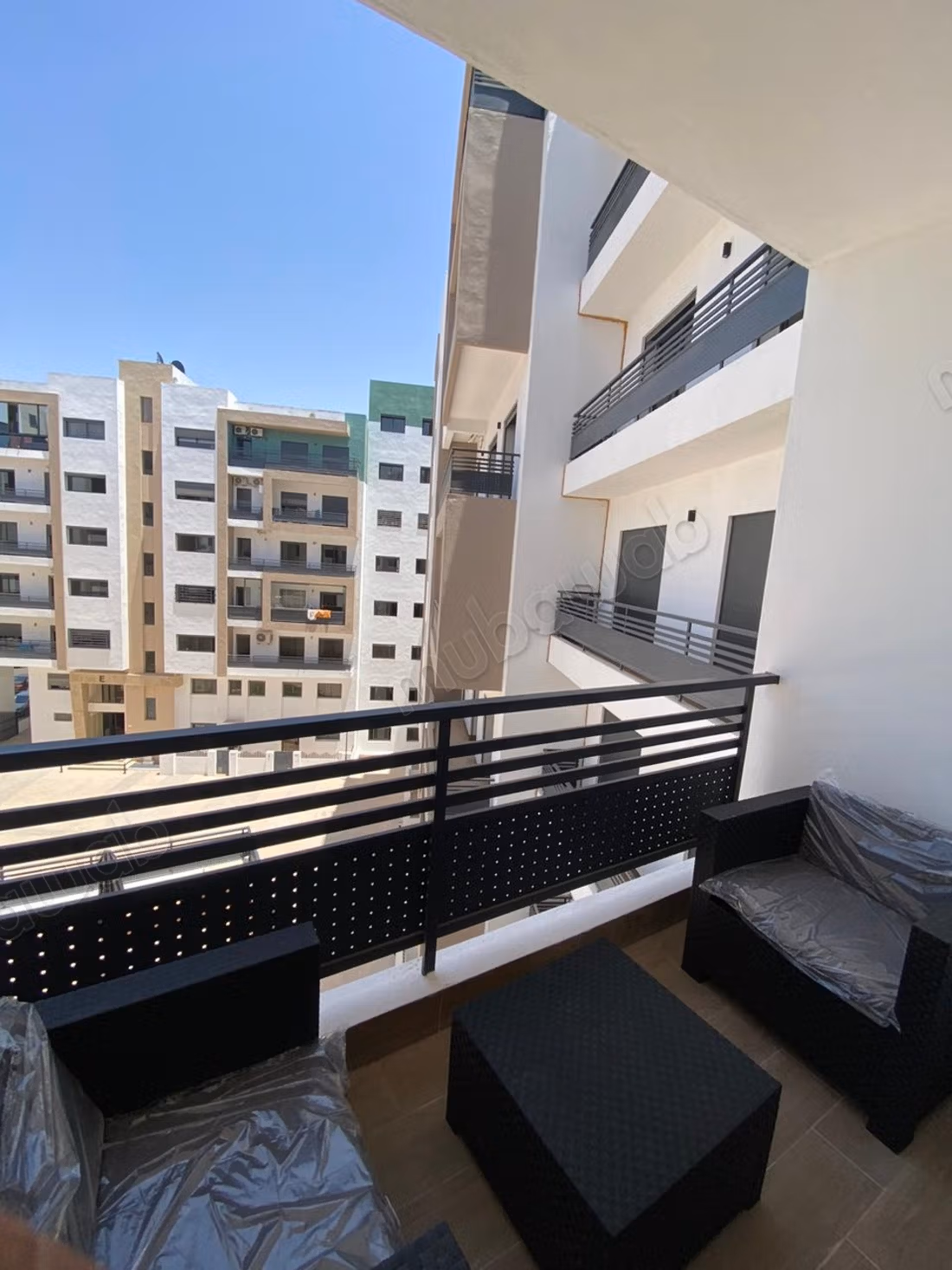 Appartamento per vacanze in affitto a Hay Mohammadi. 3 camere da letto gradevoli. Ascensore e terrazza