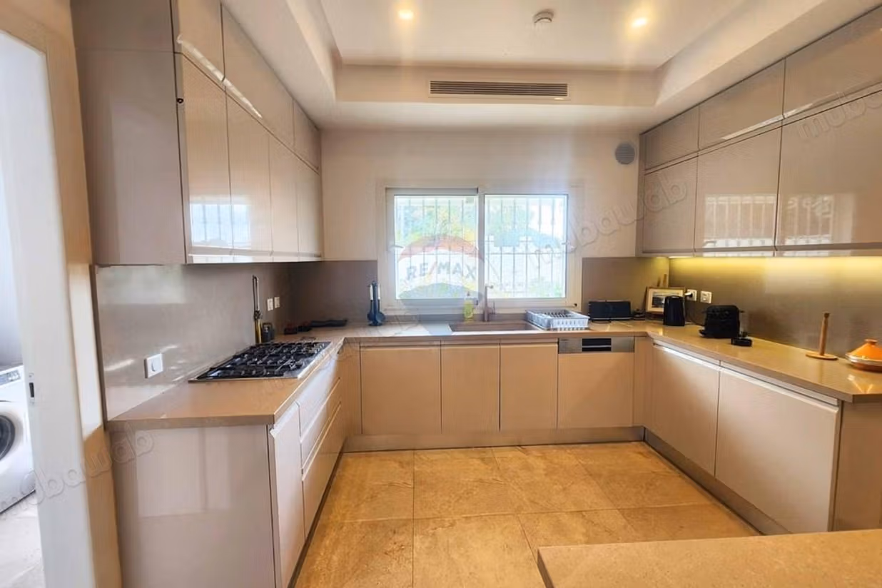 Villa con piscina Marina Gammarth