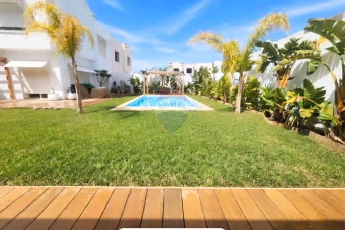 Villa con piscina Marina Gammarth