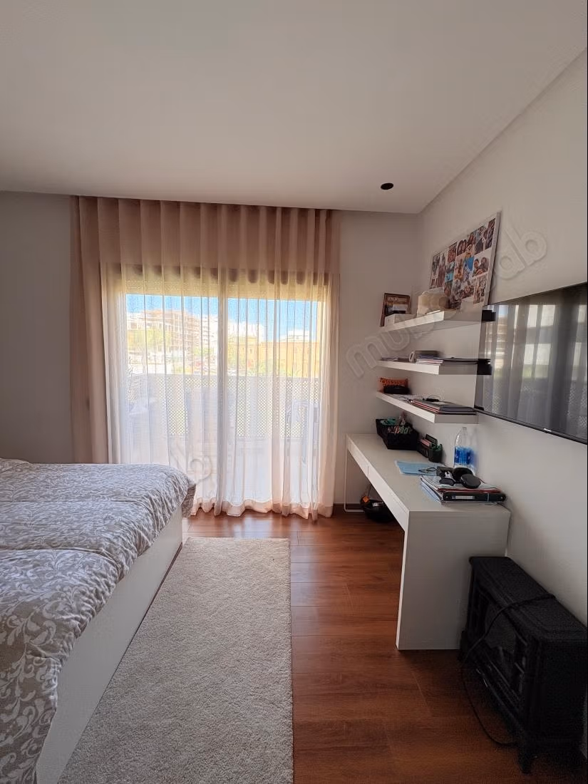 Magnifica appartamento arredato con 3 camere CFC