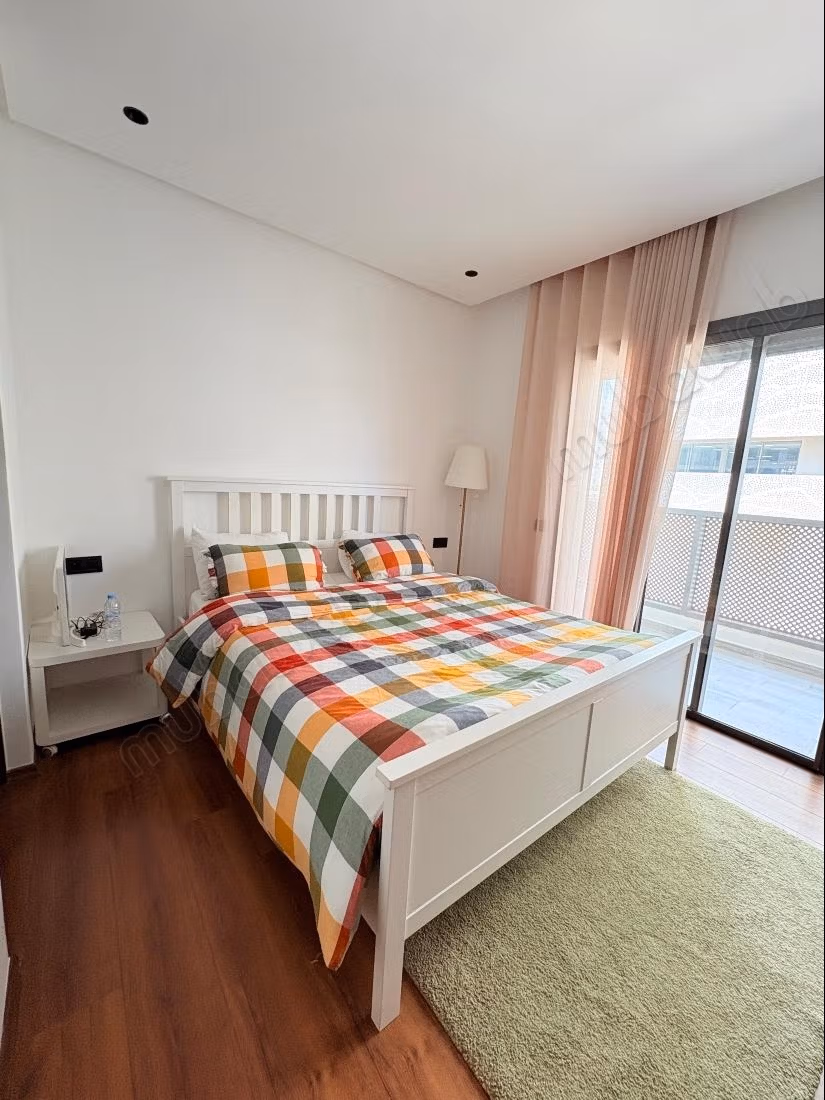 Magnifica appartamento arredato con 3 camere CFC