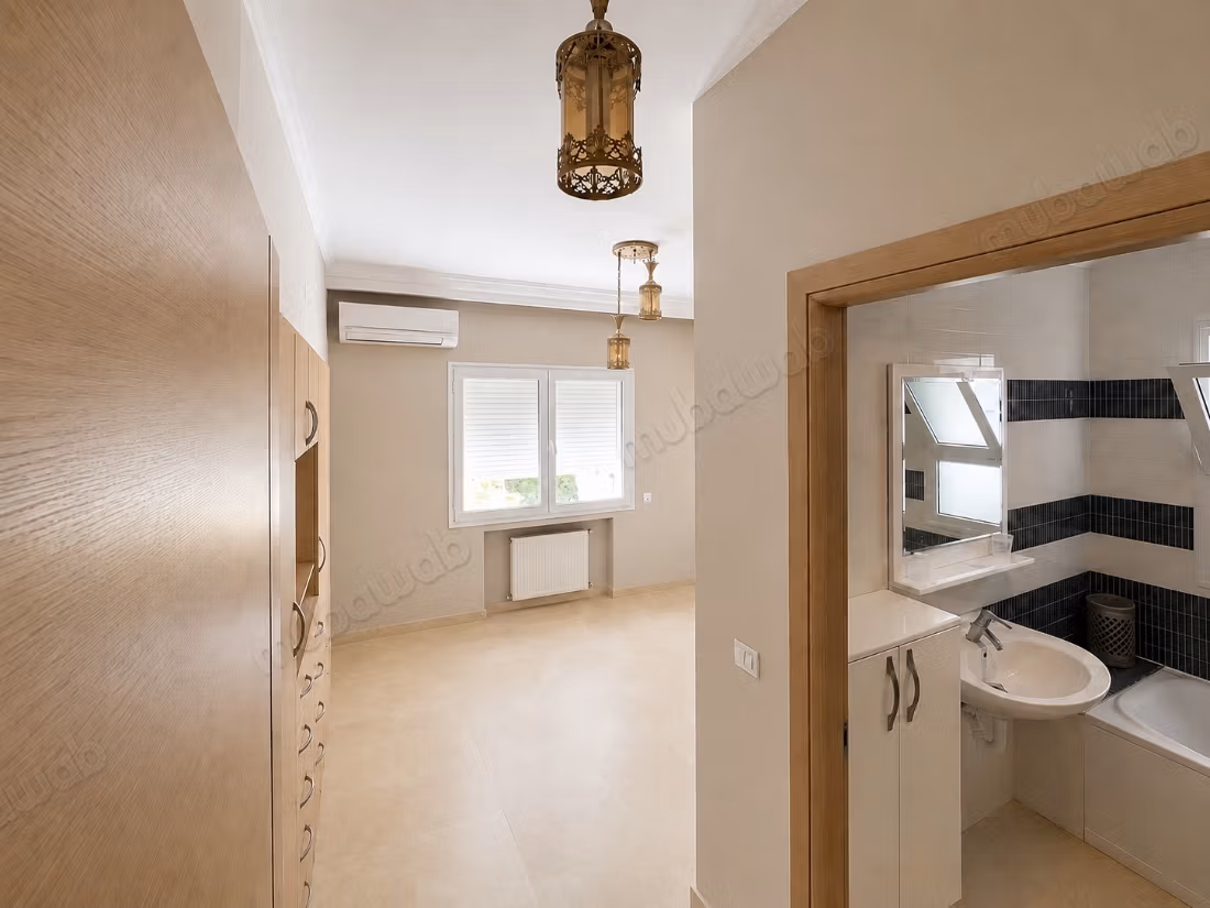 À louer – S4 très lumineux 156 m² à L'Aouina