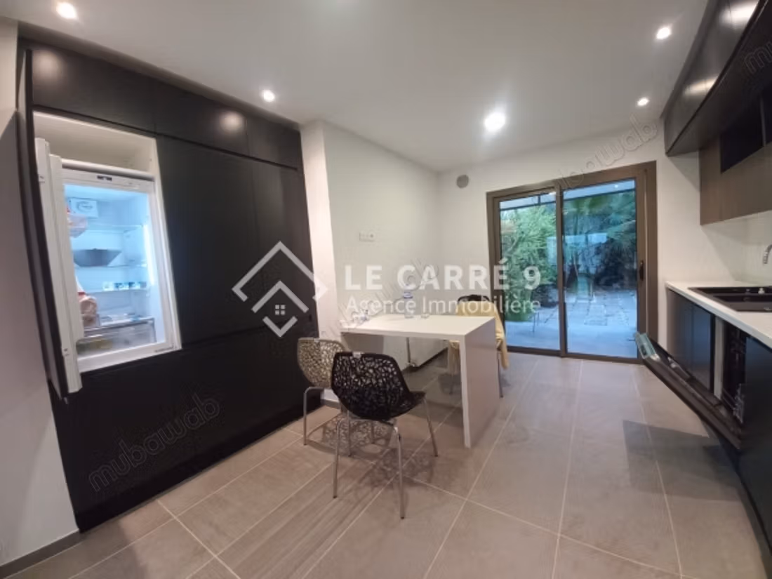 A louer s2 meublé avec piscine à Gammarth supérieu