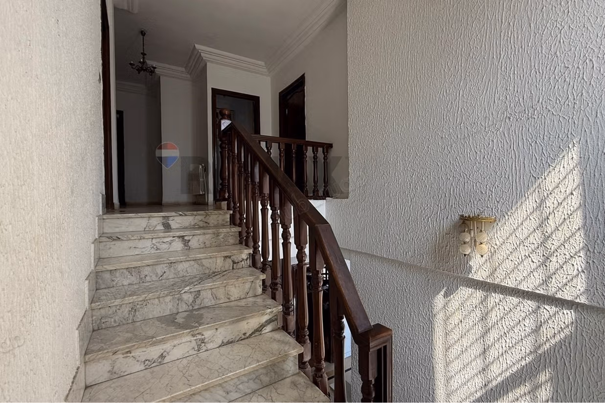 Villa for sale of 452 m² El Menzah 9 A