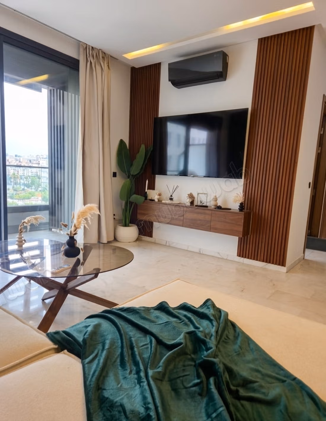 Location d'un appartement à Casablanca Finance City. 
2 chambres. 
Bien meublé