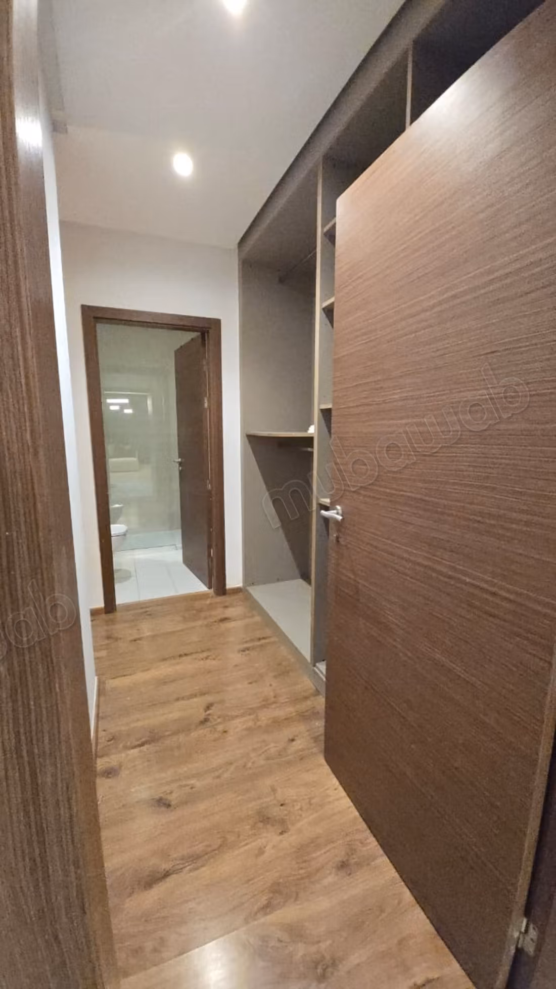 Location d'un appartement à Casablanca Finance City. 
2 chambres. 
Bien meublé