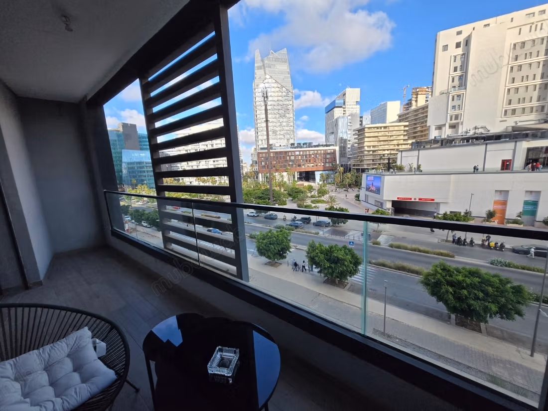Location d'un appartement à Casablanca Finance City. 
2 chambres. 
Bien meublé