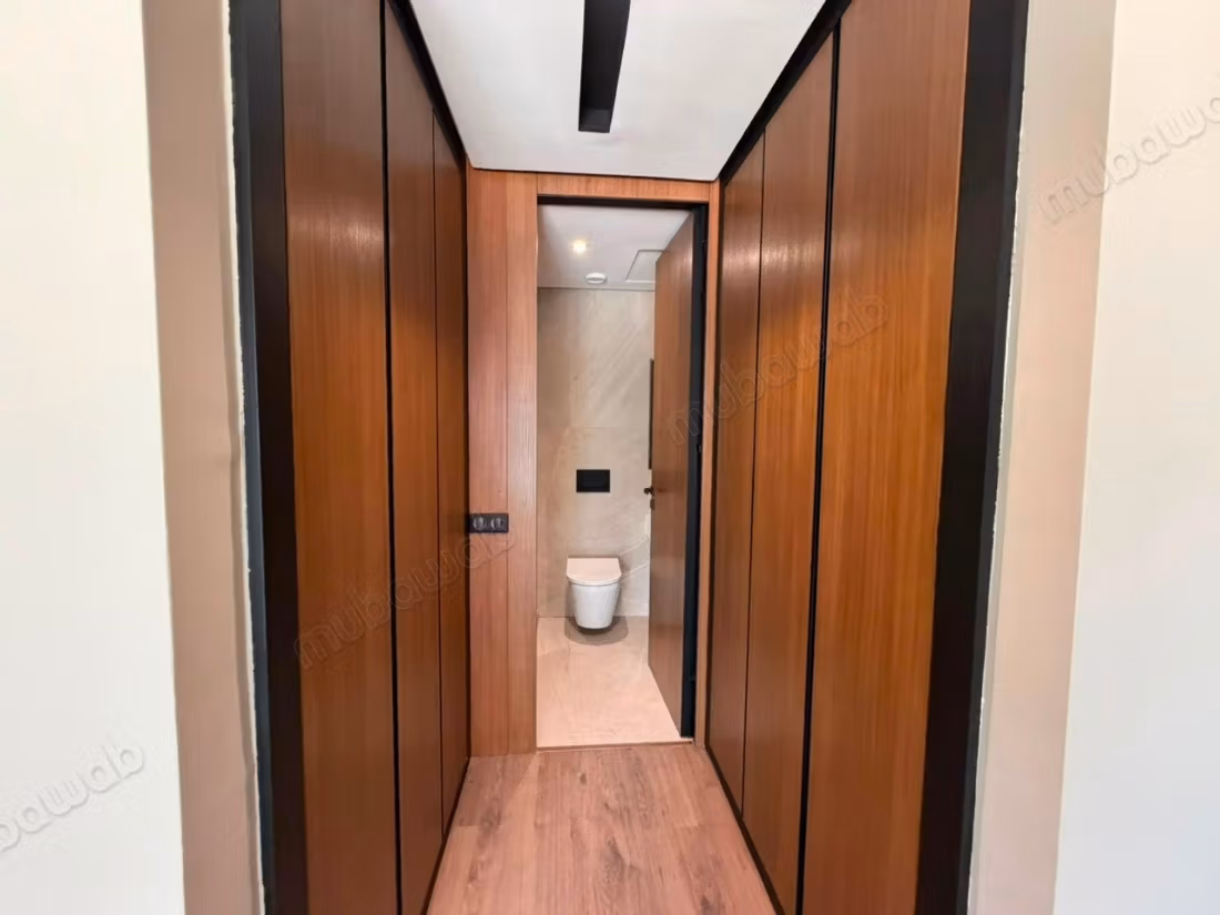 CFC/Magnifique 2 chambres vide – Terrasse