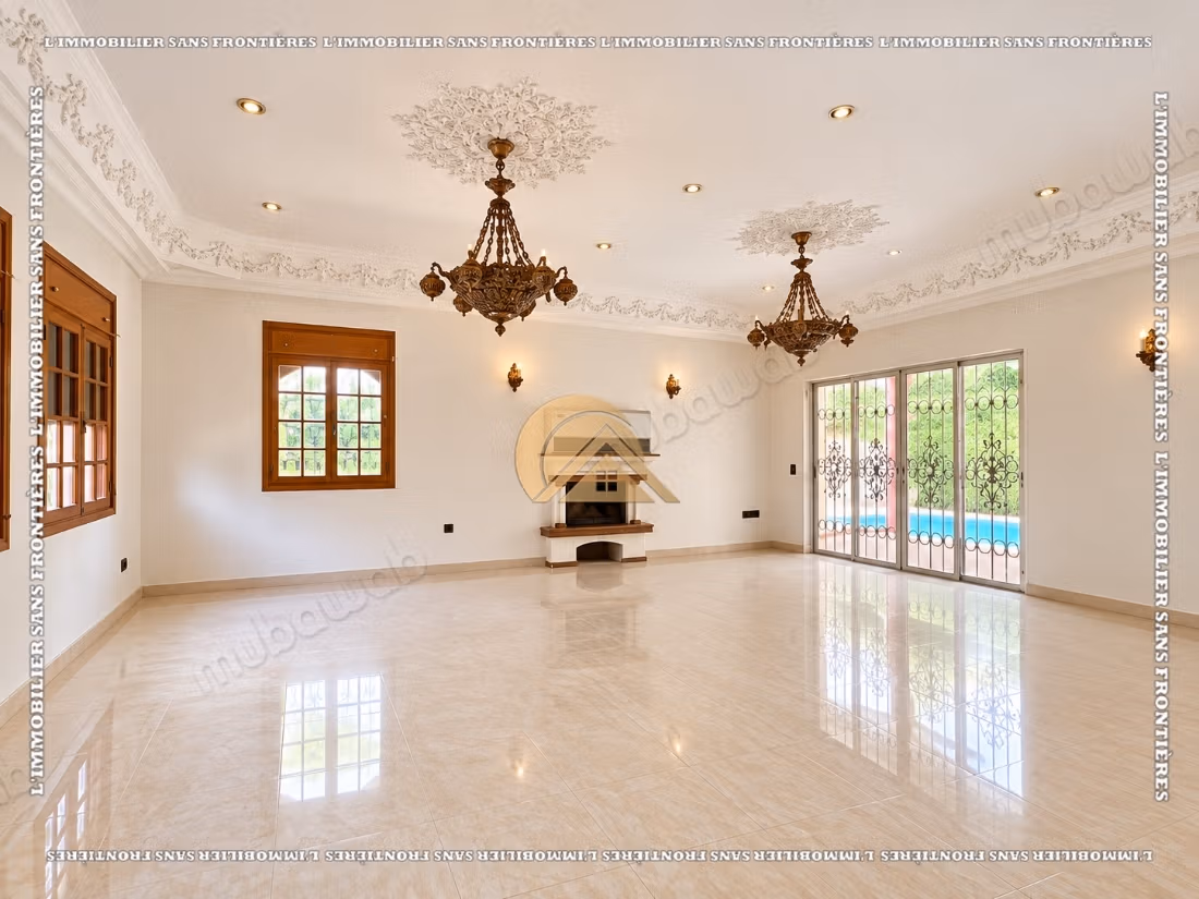Villa vide avec piscine privée à louer à Targa
