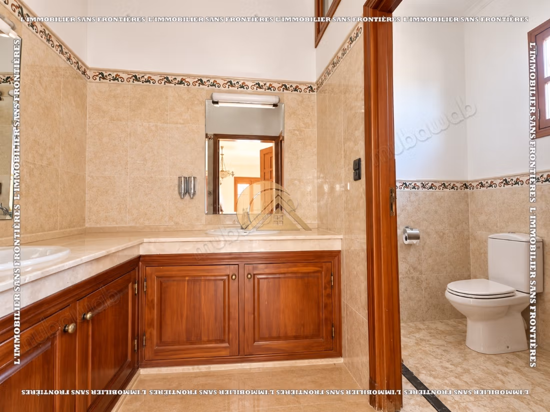 Villa vide avec piscine privée à louer à Targa