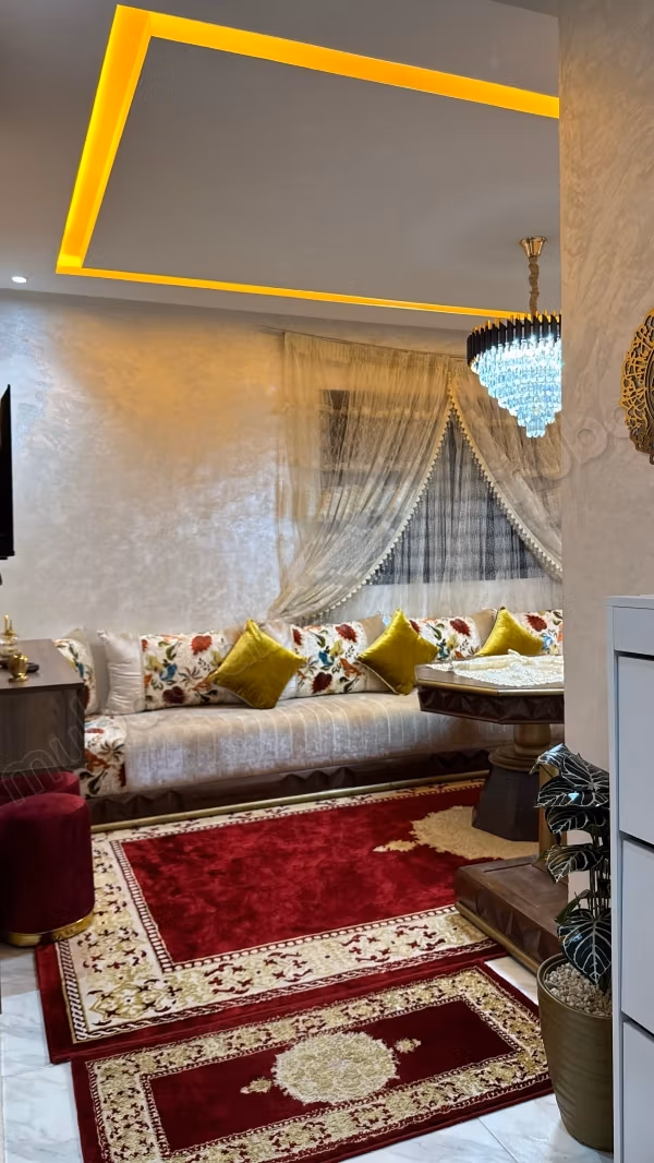 Bel appartement à louer à Sidi Rahal. 1 bonne chambre. Meublé