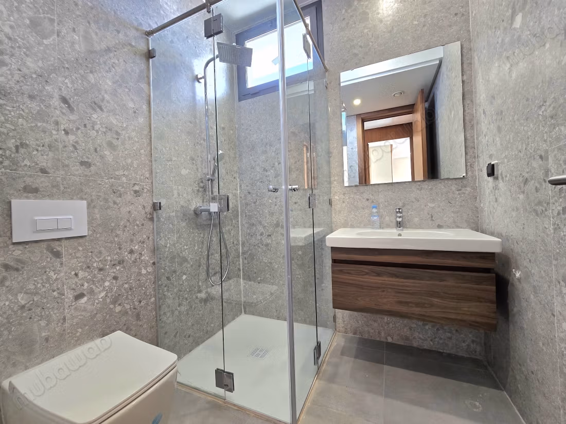 Bel appartamento in affitto a Casablanca Finance City. 4 camere confortevoli. Porta sicura e riscaldamento centralizzato
