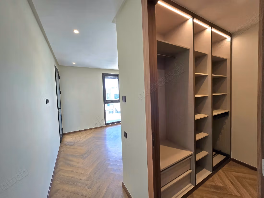 Bel appartamento in affitto a Casablanca Finance City. 4 camere confortevoli. Porta sicura e riscaldamento centralizzato