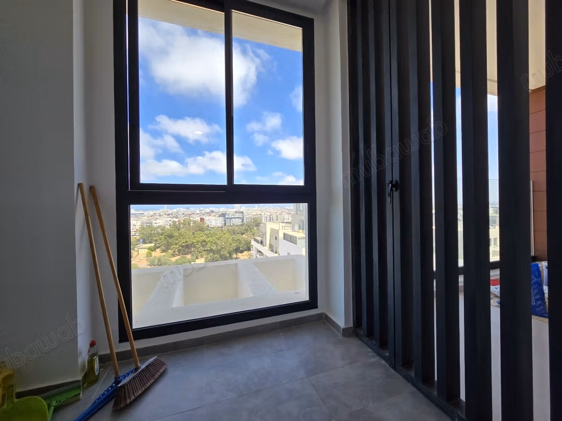 Bel appartamento in affitto a Casablanca Finance City. 4 camere confortevoli. Porta sicura e riscaldamento centralizzato