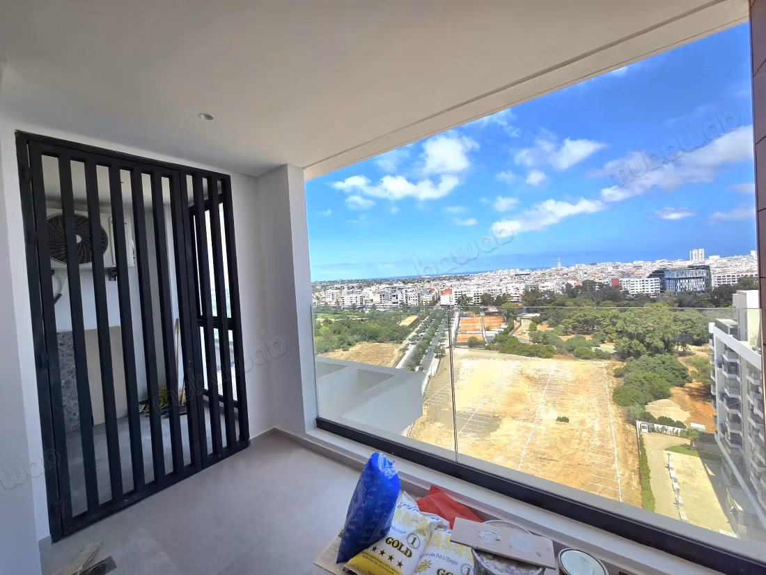 Bel appartamento in affitto a Casablanca Finance City. 4 camere confortevoli. Porta sicura e riscaldamento centralizzato
