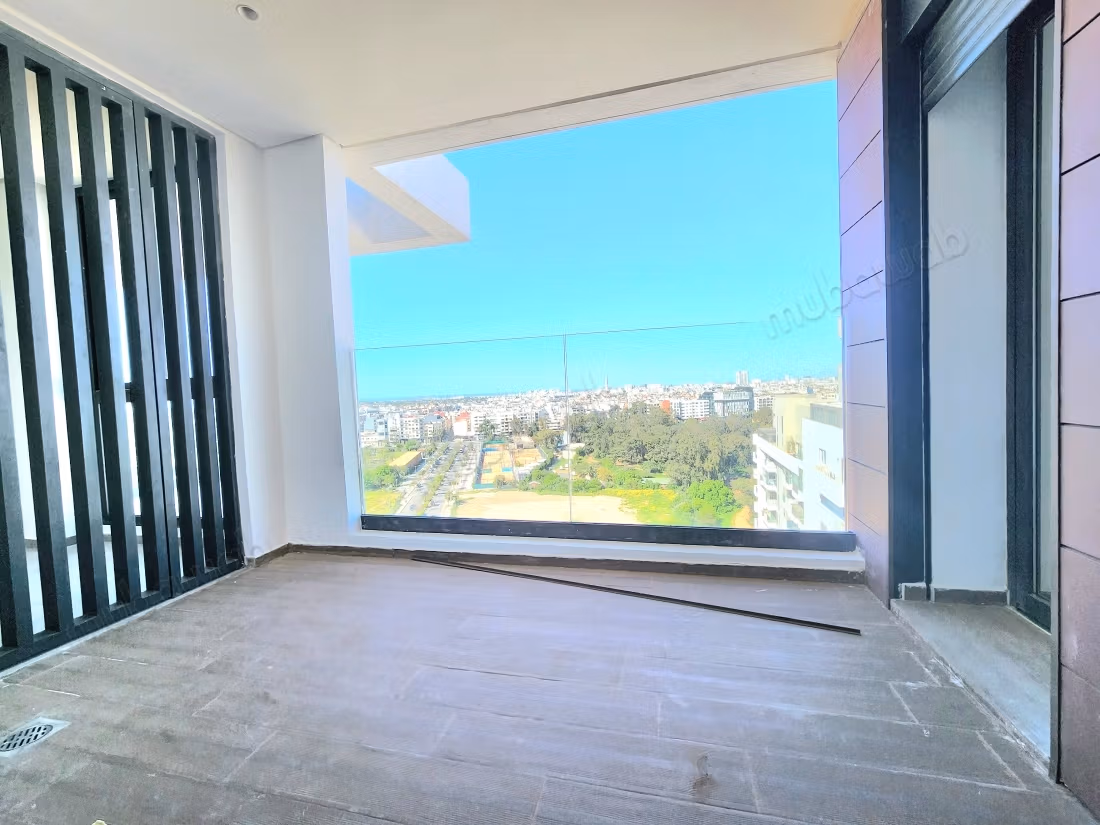 Bel appartamento in affitto a Casablanca Finance City. 4 camere confortevoli. Porta sicura e riscaldamento centralizzato