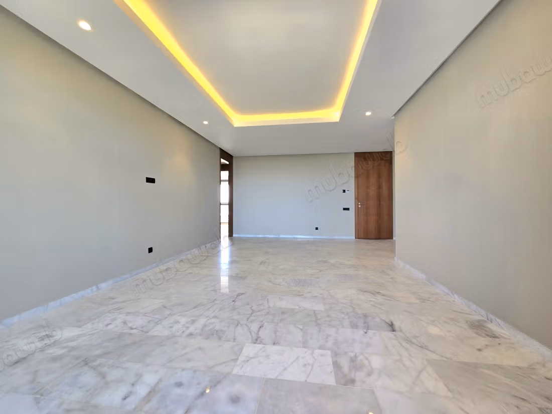 Bel appartamento in affitto a Casablanca Finance City. 4 camere confortevoli. Porta sicura e riscaldamento centralizzato