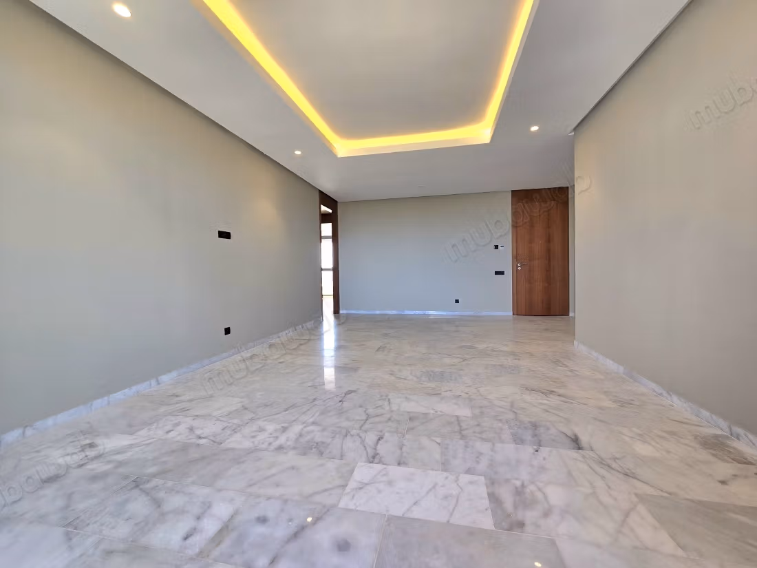 Bel appartamento in affitto a Casablanca Finance City. 4 camere confortevoli. Porta sicura e riscaldamento centralizzato