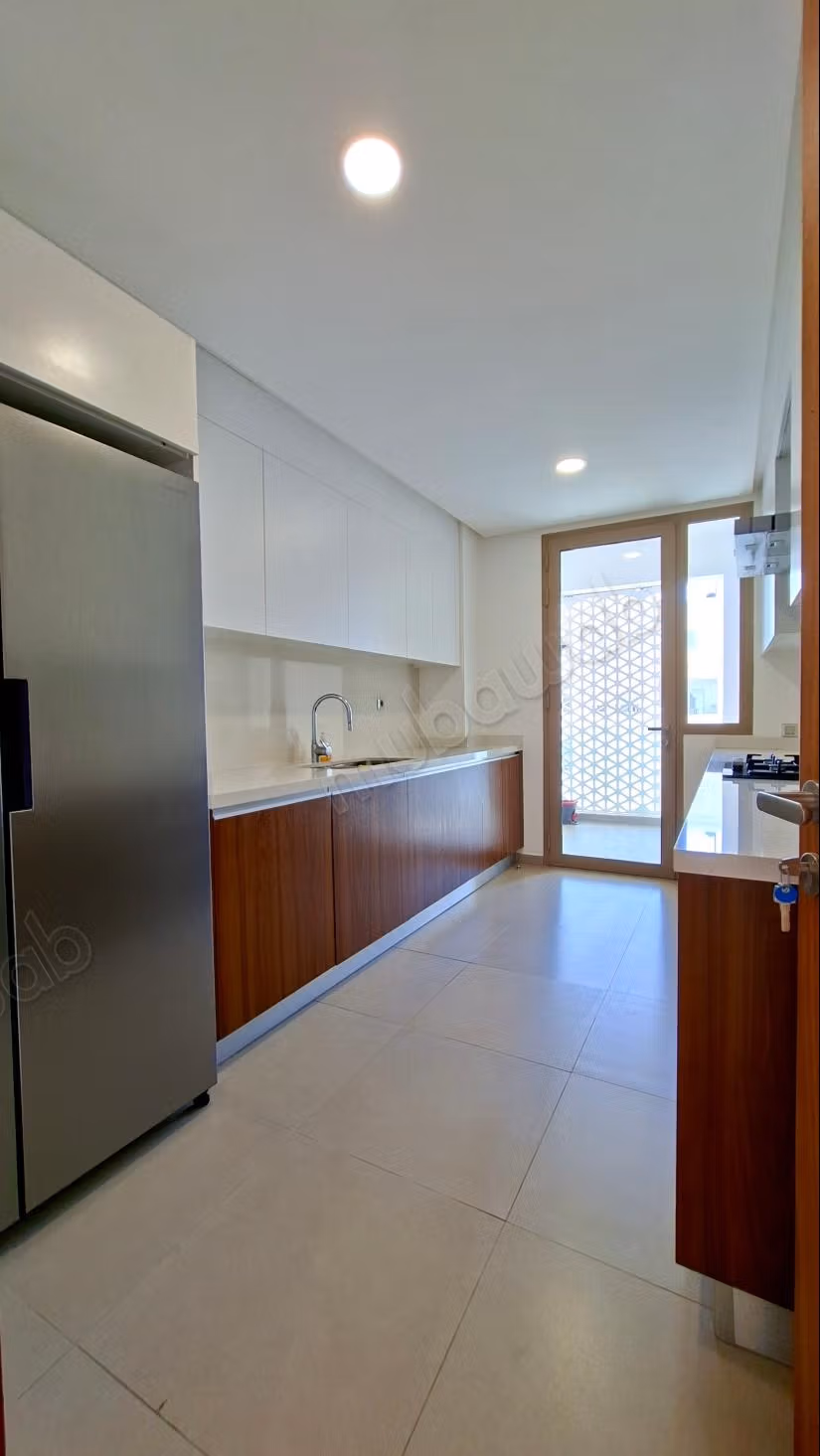 Appartement neuf en location a souissi