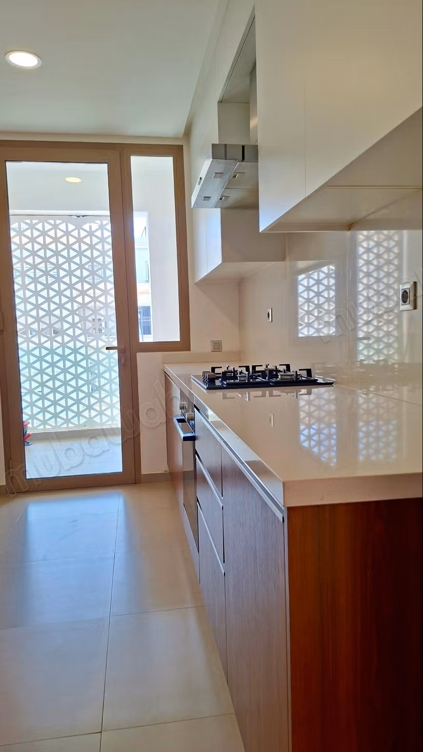 Appartement neuf en location a souissi