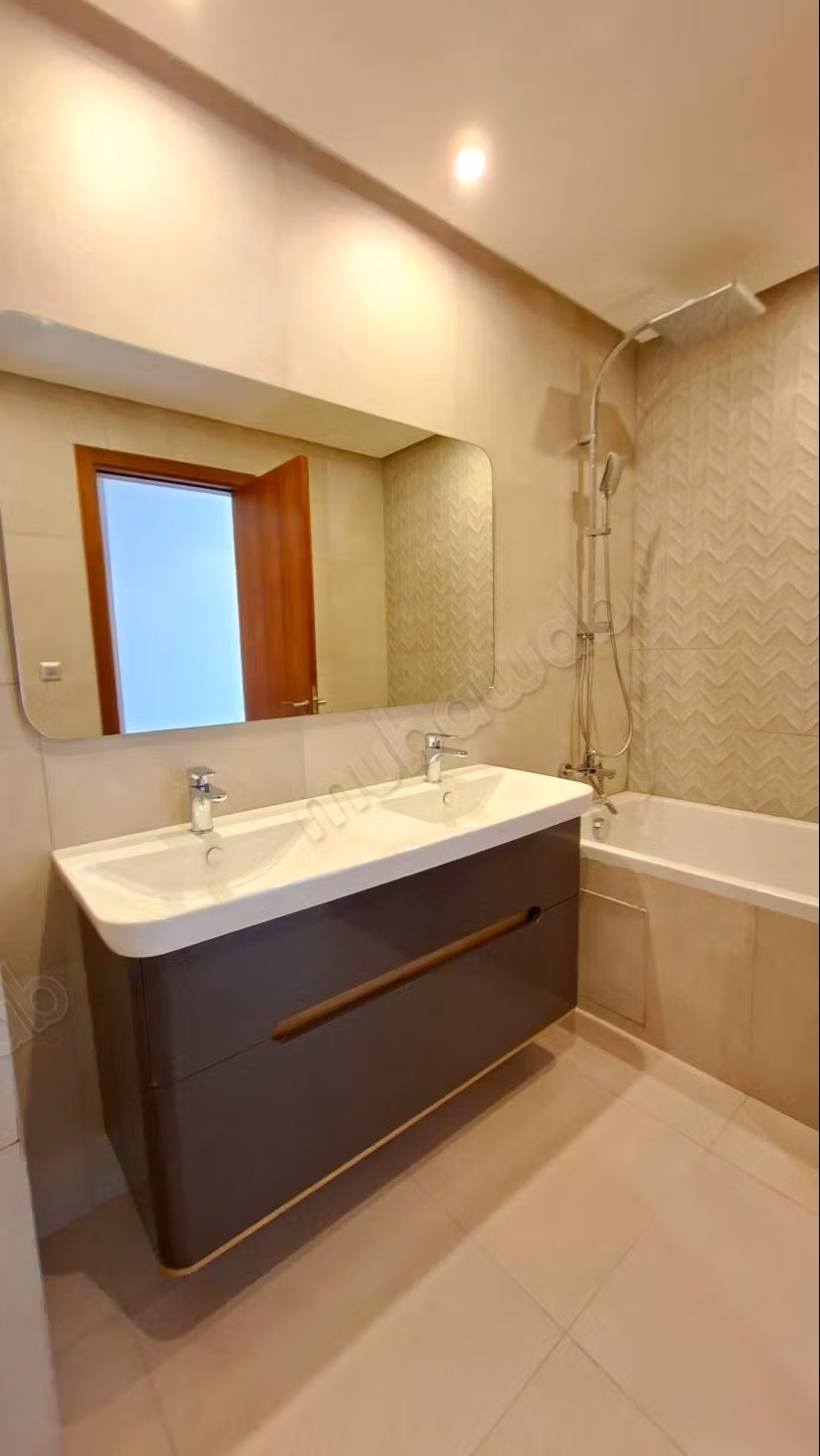 Appartement neuf en location a souissi