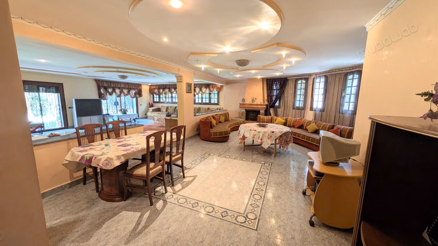 Somptueuse villa à vendre à Sidi Maarouf, 3 façades 468 M2