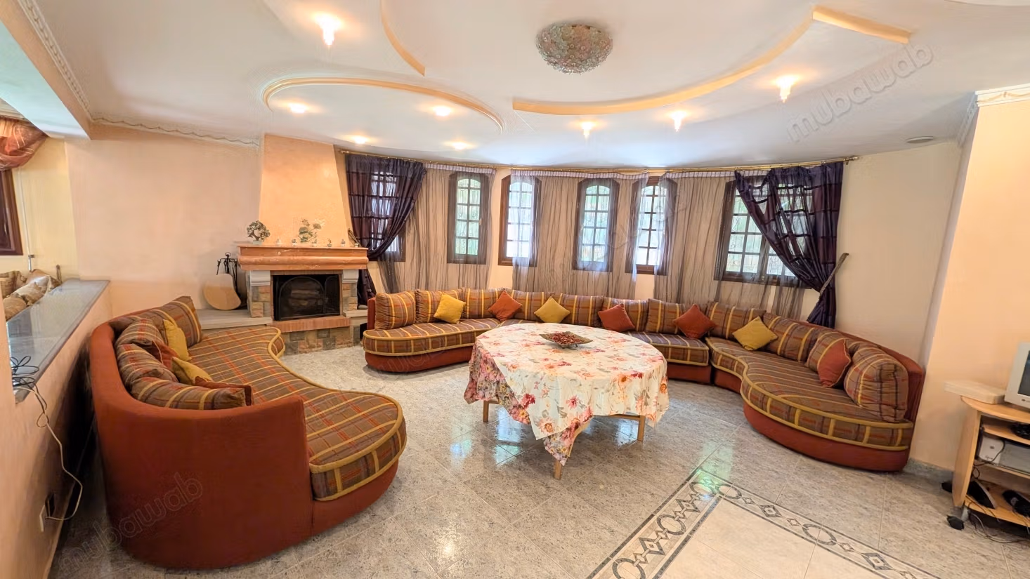 Somptueuse villa à vendre à Sidi Maarouf, 3 façades 468 M2