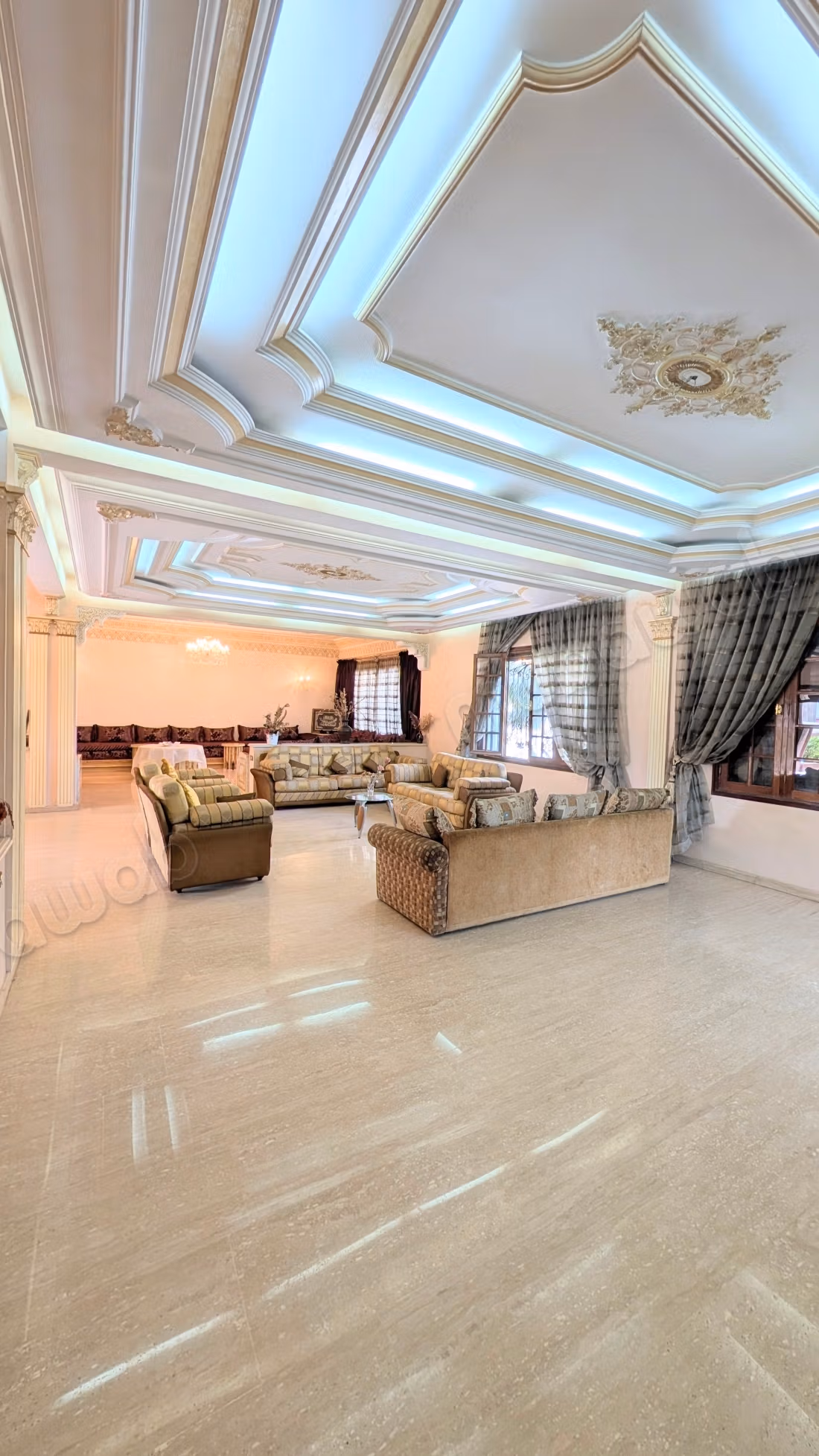 Somptueuse villa à vendre à Sidi Maarouf, 3 façades 468 M2