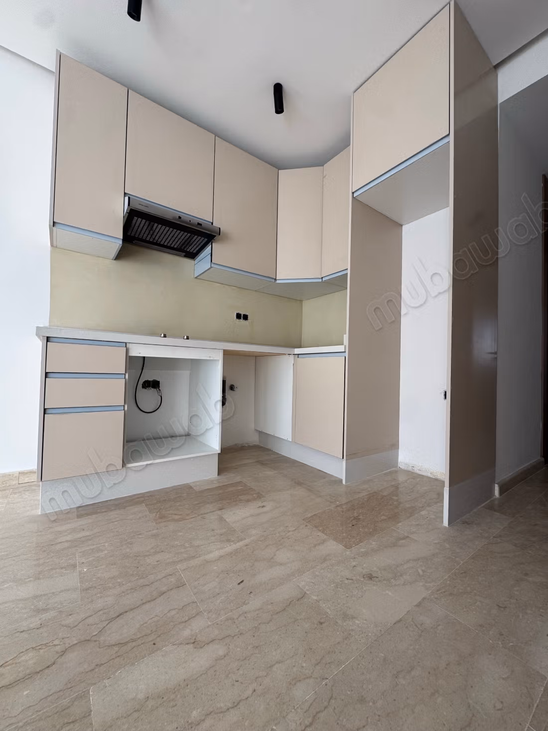 Superbe appartement à vendre à Palmier. 
1 chambre. 
Porte blindée et chauffage central