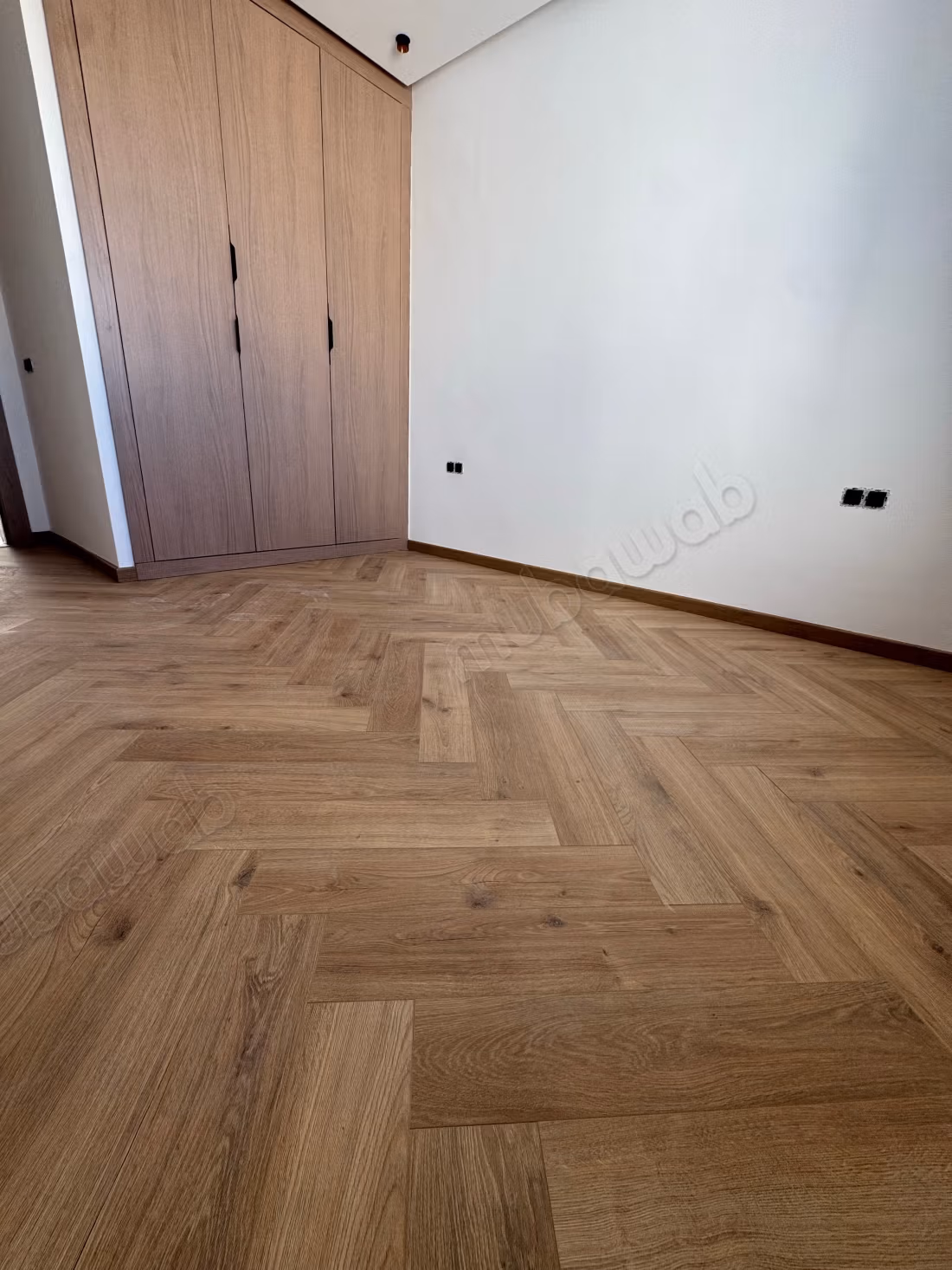 Superbe appartement à vendre à Palmier. 
1 chambre. 
Porte blindée et chauffage central