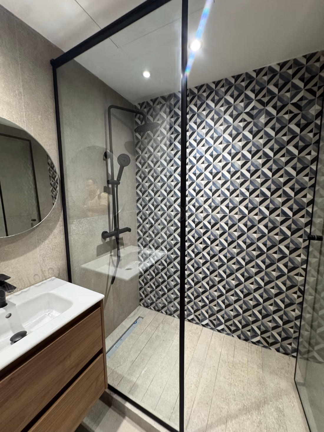Superbe appartement à vendre à Palmier. 
1 chambre. 
Porte blindée et chauffage central