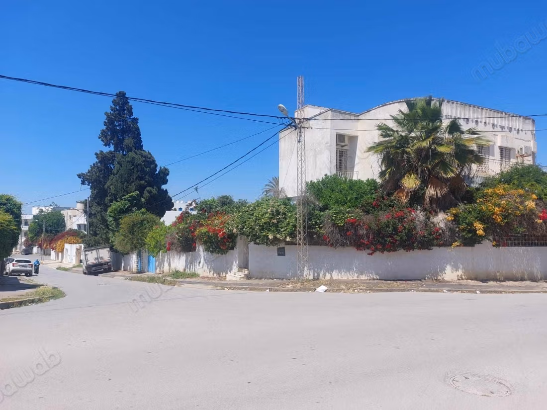 In vendita - villa spaziosa a Borj Zouara, Tunisi