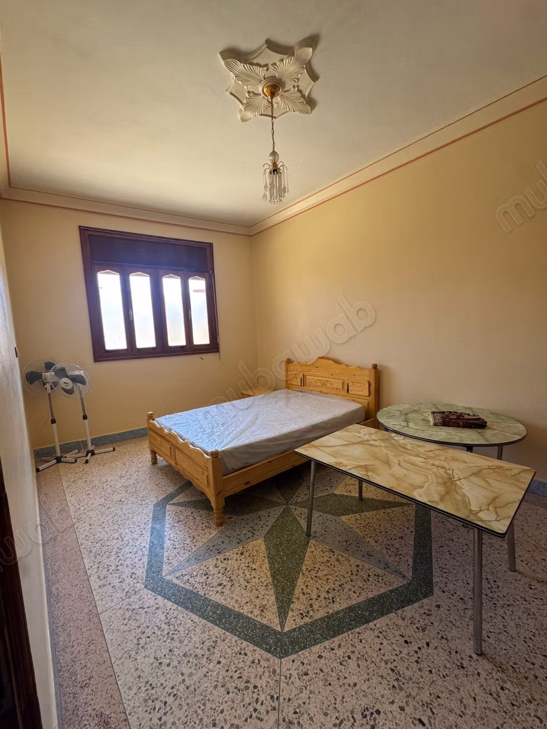Te koop: huizen. 6 Kamers