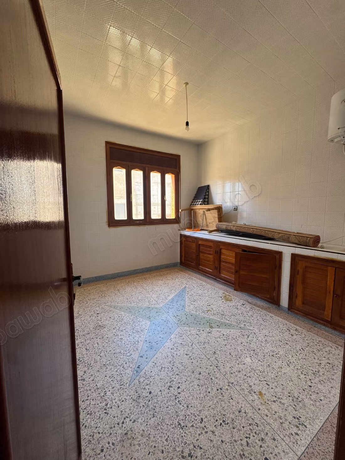 Te koop: huizen. 6 Kamers
