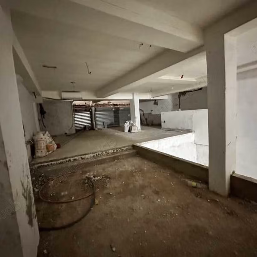 Commercial space for rent of 159.0 m² in Casablanca, California