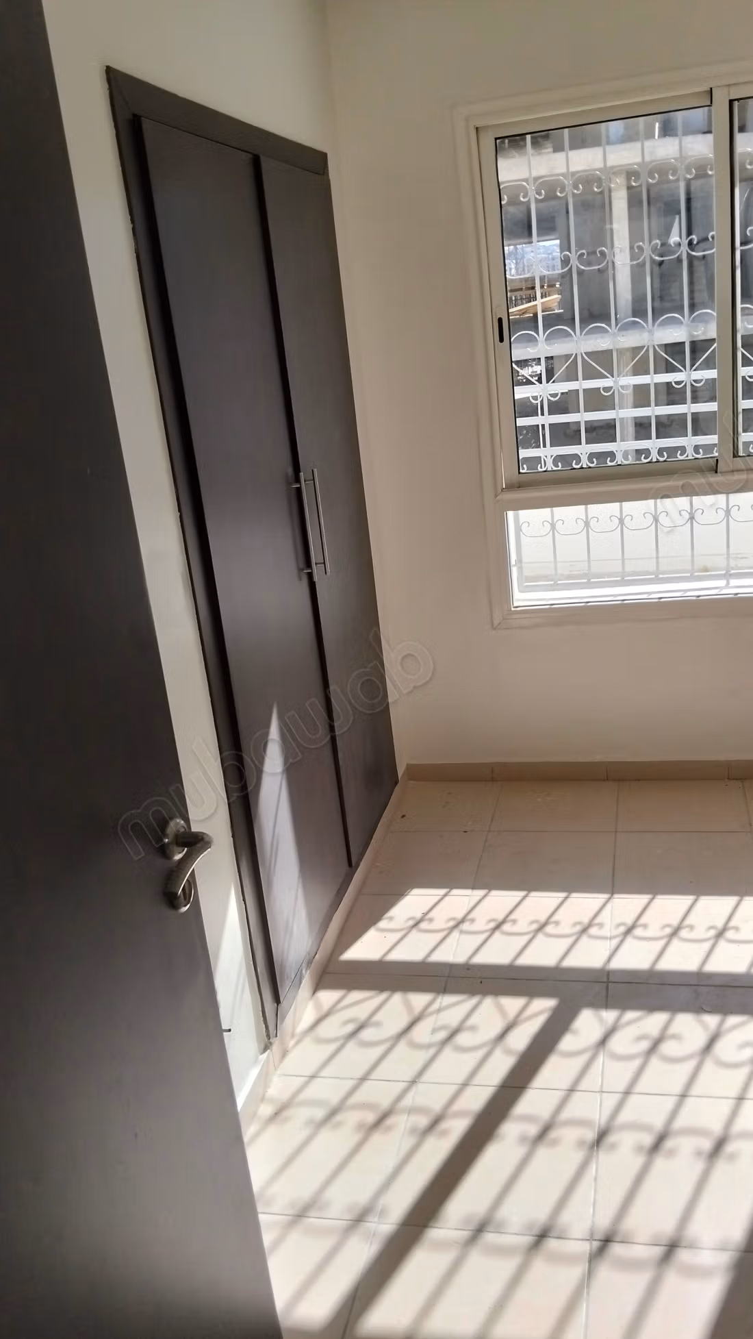 Affitto di un appartamento a Mujahideen. Superficie 160 m². Balcone e ascensore