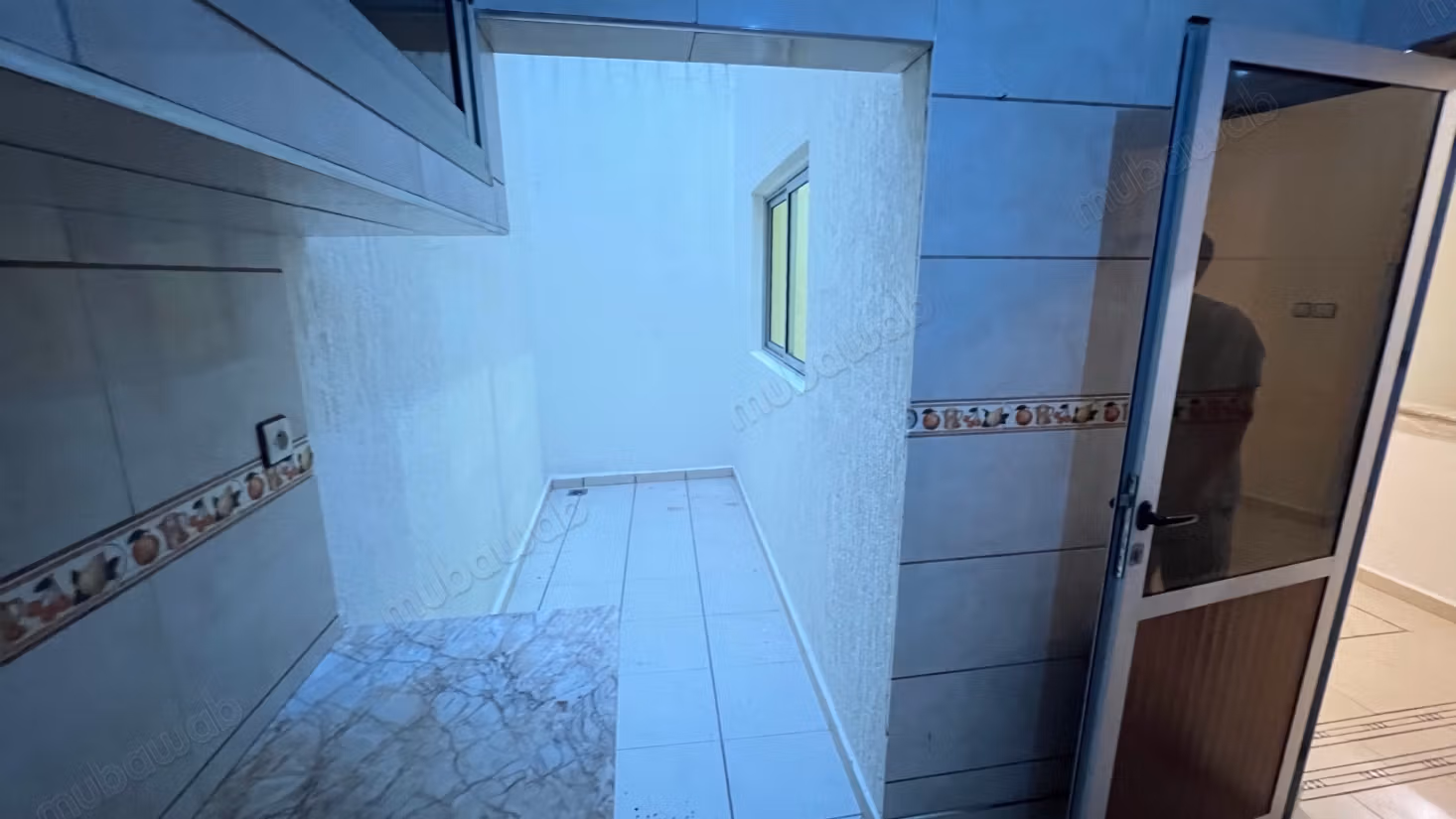 À vendre : Maison excellente à Khénifra. 3 belles chambres. Double vitrage et porte solide