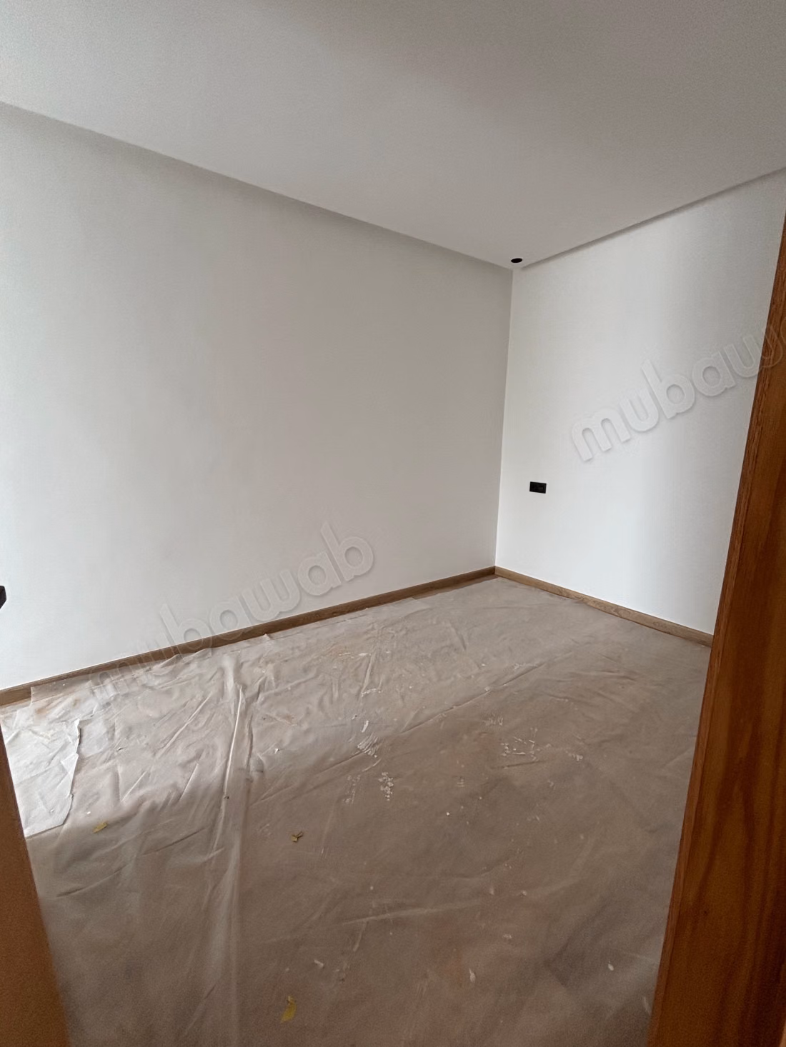 Studio for sale on palm tree