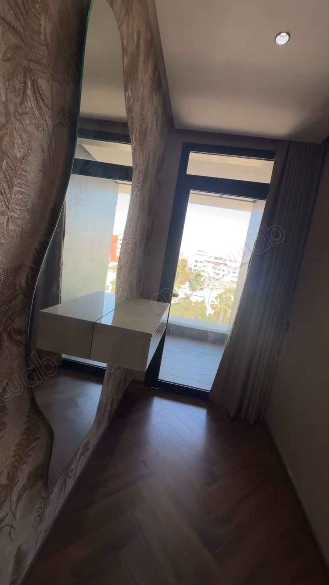 Appartement à louer à Les princesses. 1 belle chambre. Meublé