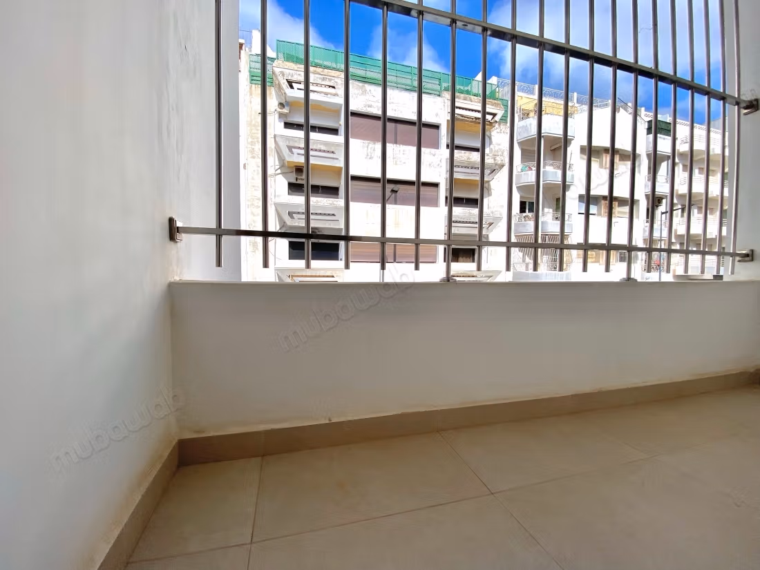 Beautiful apartment for sale in Agdal. 6 comfortable rooms. Elevator and terrace